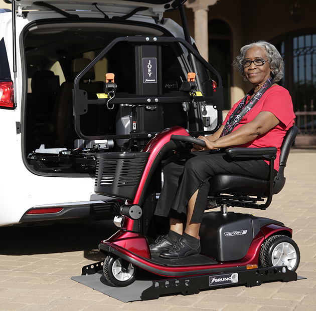 Scooter lift for automobile
